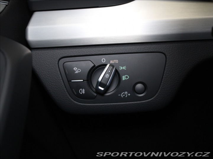 Audi Ostatní modely Q5 2,0 40TDi Q.SB S-Line 182 2022