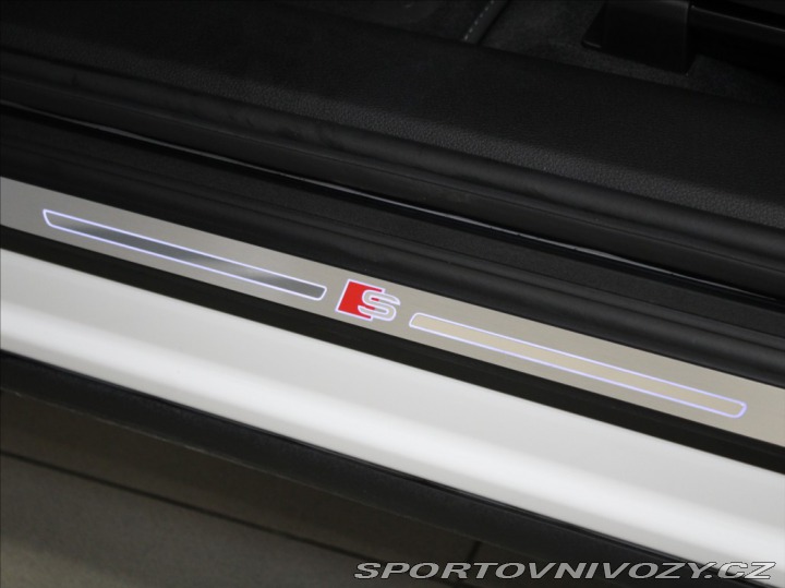 Audi Ostatní modely Q5 2,0 40TDi Q.SB S-Line 182 2022