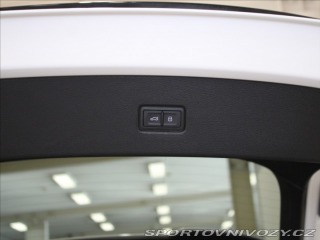 Audi Ostatní modely Q5 2,0 40TDi Q.SB S-Line 182 2022