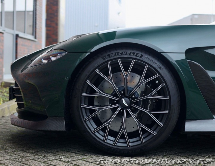 Aston Martin Vantage V12 Vantage | 1/333 ks - 2023