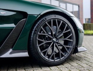 Aston Martin Vantage V12 Vantage | 1/333 ks - 2023