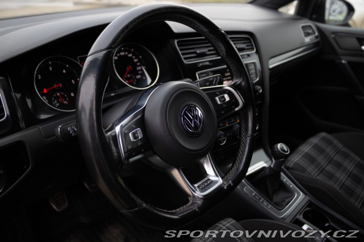 Volkswagen Golf Variant  GTD 2.0 TDI BMT 2015