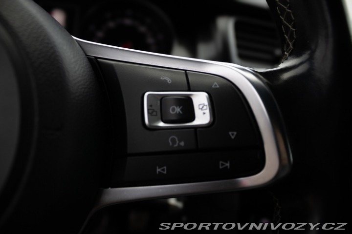 Volkswagen Golf Variant  GTD 2.0 TDI BMT 2015