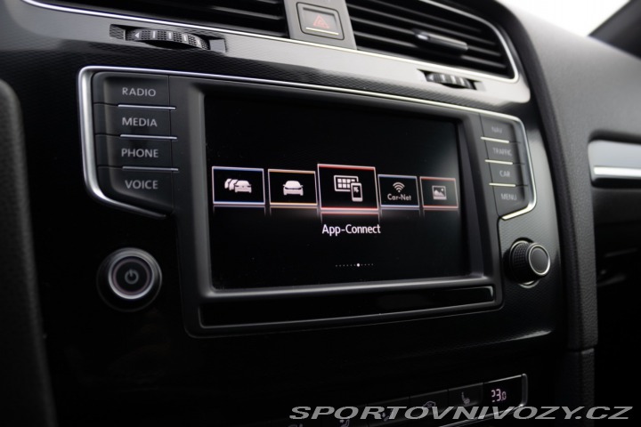 Volkswagen Golf Variant  GTD 2.0 TDI BMT 2015