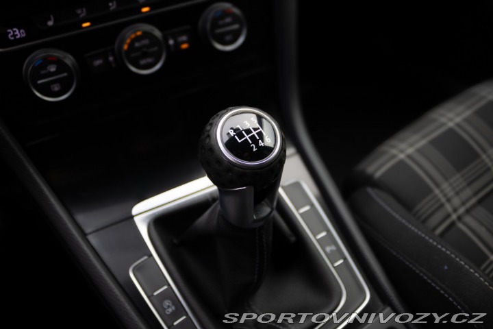 Volkswagen Golf Variant  GTD 2.0 TDI BMT 2015