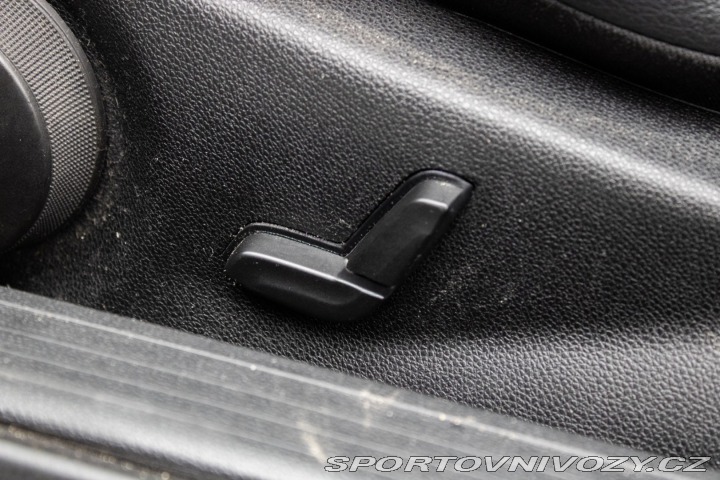 Mercedes-Benz E Kupé  350 CDI Blue / AJ N 2010