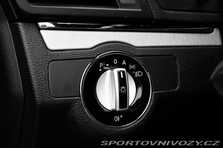 Mercedes-Benz E Kupé  350 CDI Blue / AJ N 2010