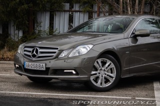 Mercedes-Benz E Kupé  350 CDI Blue / AJ N 2010