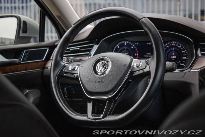 Volkswagen Ostatní modely Passat Variant Variant  2.0 BiTDI 240k H 2016