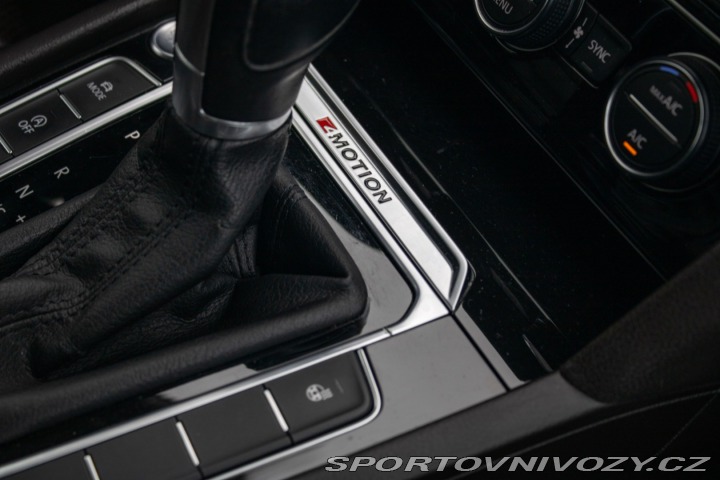 Volkswagen Ostatní modely Passat Variant Variant  2.0 BiTDI 240k H 2016