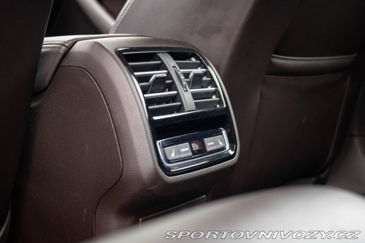 Volkswagen Ostatní modely Passat Variant Variant  2.0 BiTDI 240k H 2016