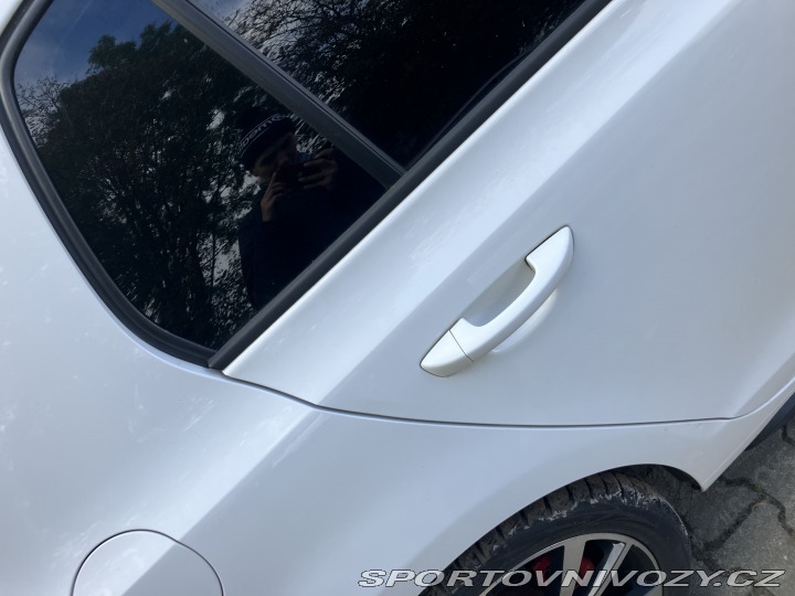 Volkswagen Golf 6 GTI 2011