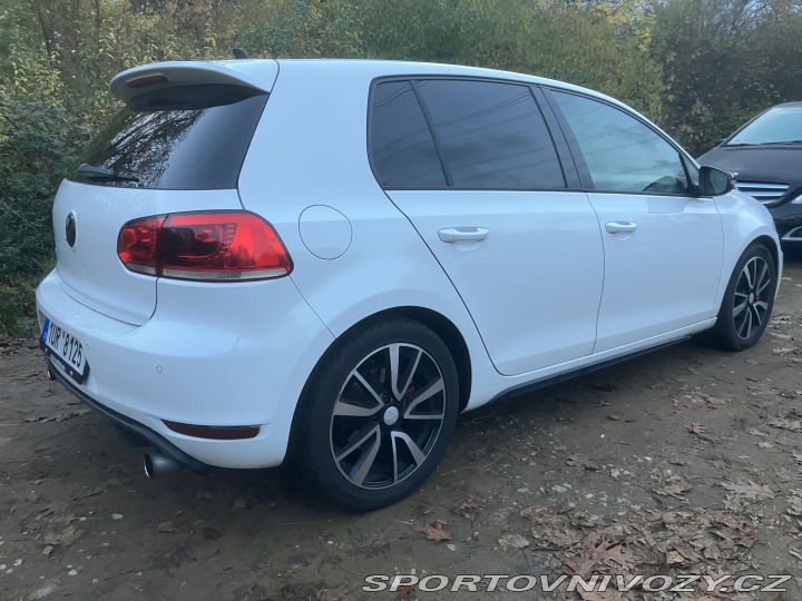 Volkswagen Golf 6 GTI 2011