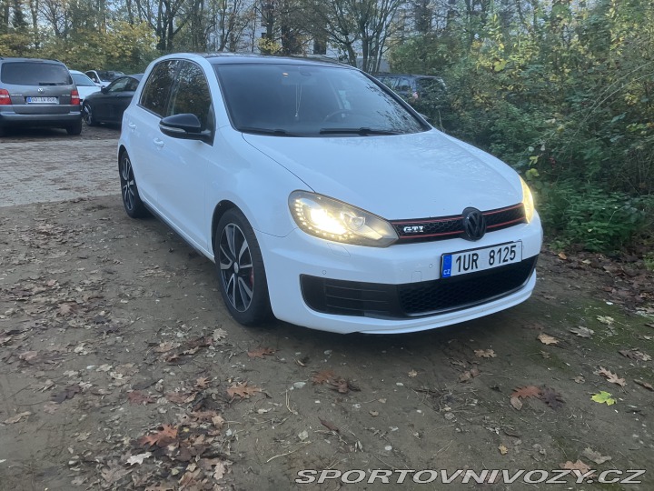 Volkswagen Golf 6 GTI 2011