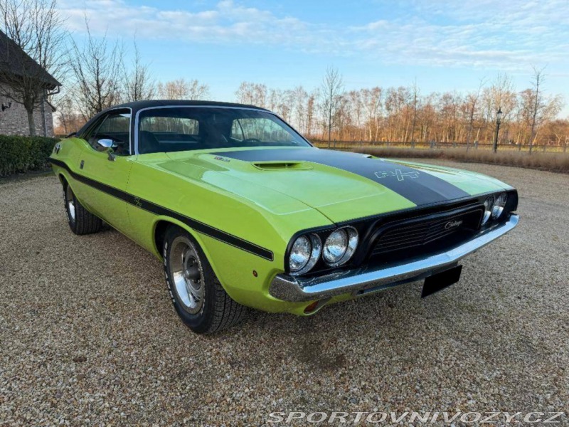Dodge Challenger Hemi 392