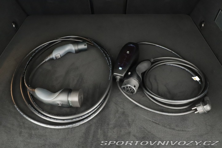 Mercedes-Benz Ostatní modely GLC AMG Line GLC 300 e 4MATIC 2025