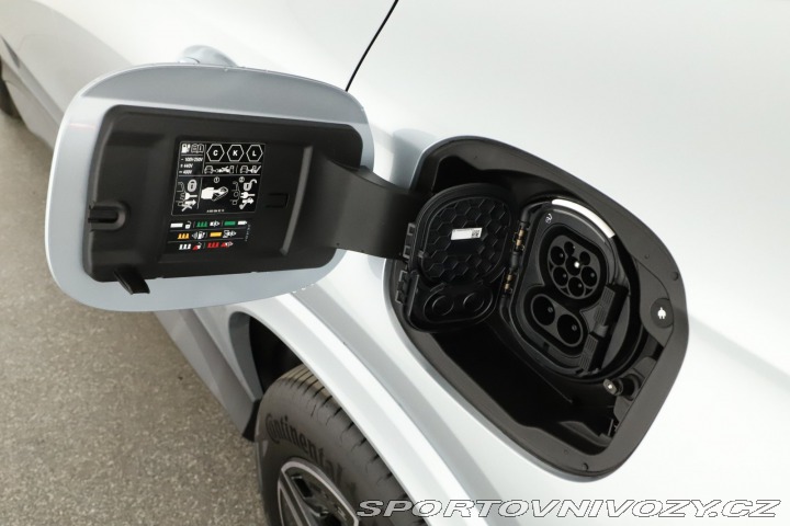 Mercedes-Benz Ostatní modely GLC AMG Line GLC 300 e 4MATIC 2025