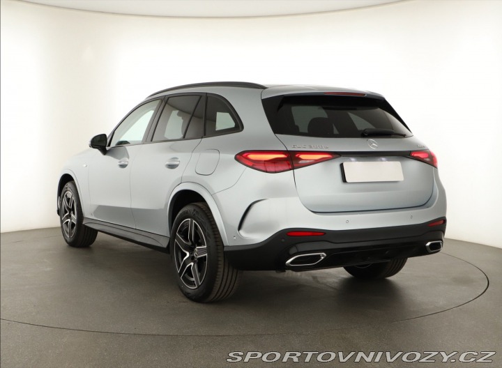 Mercedes-Benz Ostatní modely GLC AMG Line GLC 300 e 4MATIC 2025