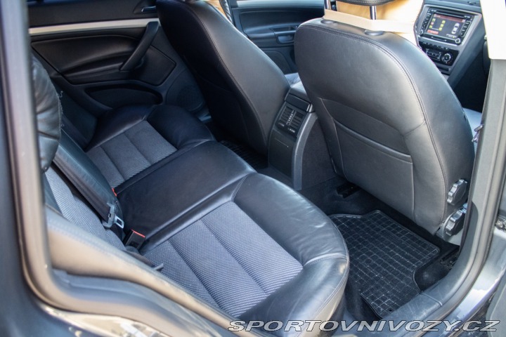 Ostatní značky Ostatní modely Osobné a úžitkové autá Abarth Abarth Octavia   Elegance 2011