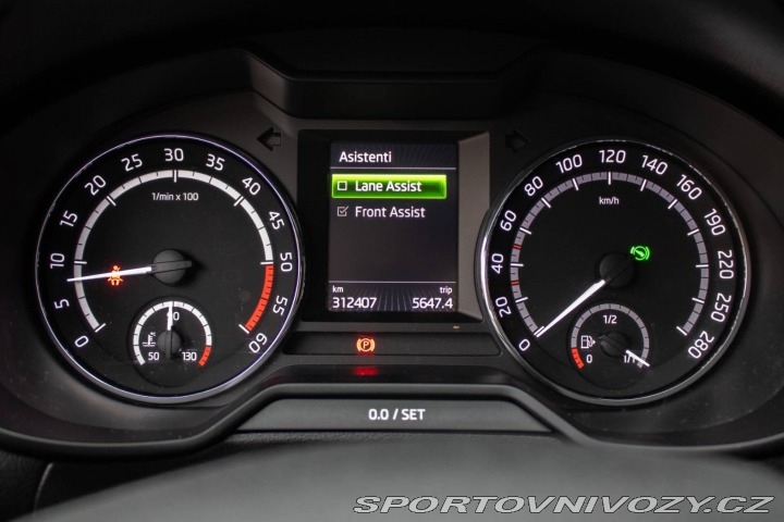 Škoda Octavia RS Combi  RS 2.0 TDI DPF DSG 2015