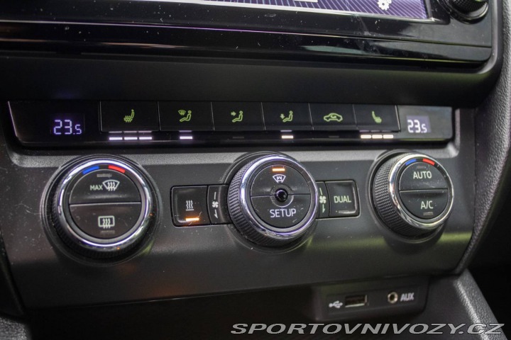 Škoda Octavia RS Combi  RS 2.0 TDI DPF DSG 2015