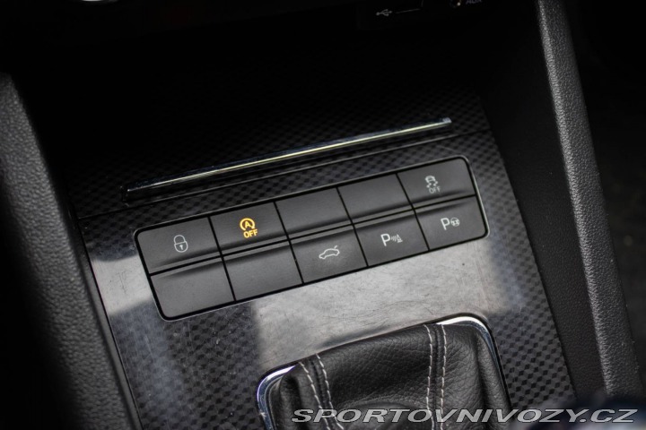 Škoda Octavia RS Combi  RS 2.0 TDI DPF DSG 2015