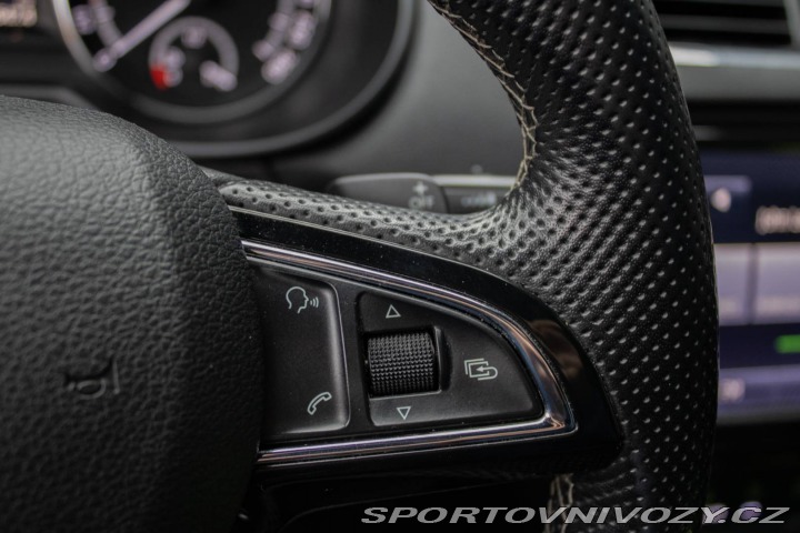 Škoda Octavia RS Combi  RS 2.0 TDI DPF DSG 2015