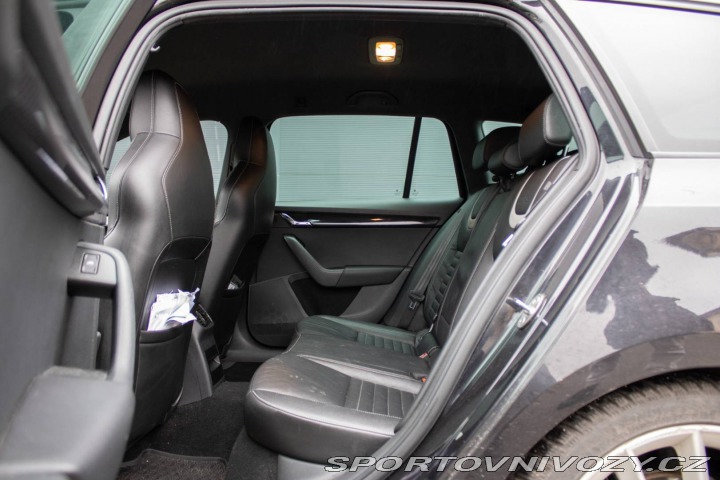 Škoda Octavia RS Combi  RS 2.0 TDI DPF DSG 2015