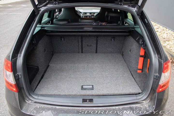 Škoda Octavia RS Combi  RS 2.0 TDI DPF DSG 2015