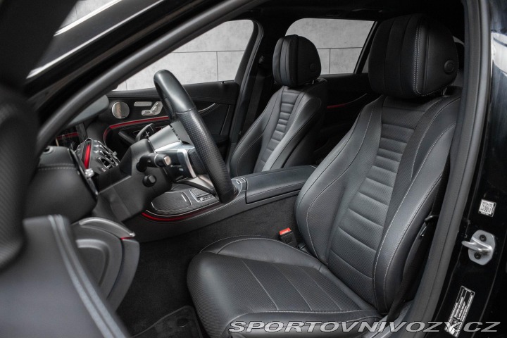 Mercedes-Benz E E 300d 4M*AMG*AIR*DPH*ČR 2022