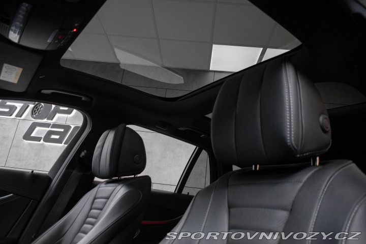 Mercedes-Benz E E 300d 4M*AMG*AIR*DPH*ČR 2022