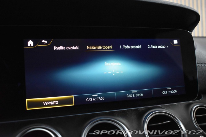 Mercedes-Benz E E 300d 4M*AMG*AIR*DPH*ČR 2022