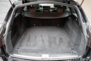 Mercedes-Benz E E 300d 4M*AMG*AIR*DPH*ČR 2022
