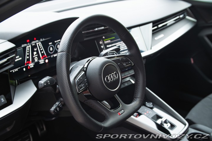 Audi RS3 REZERVACE 2022