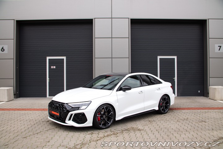 Audi RS3 REZERVACE 2022