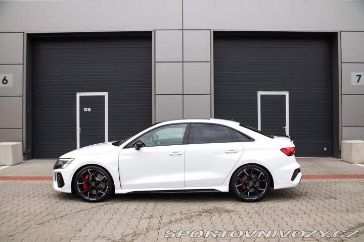 Audi RS3 REZERVACE 2022