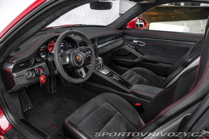 Porsche 911 GTS 991.2 1800