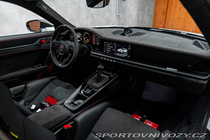 Porsche 911 GT3RS Weissach, Lift, Car 2025