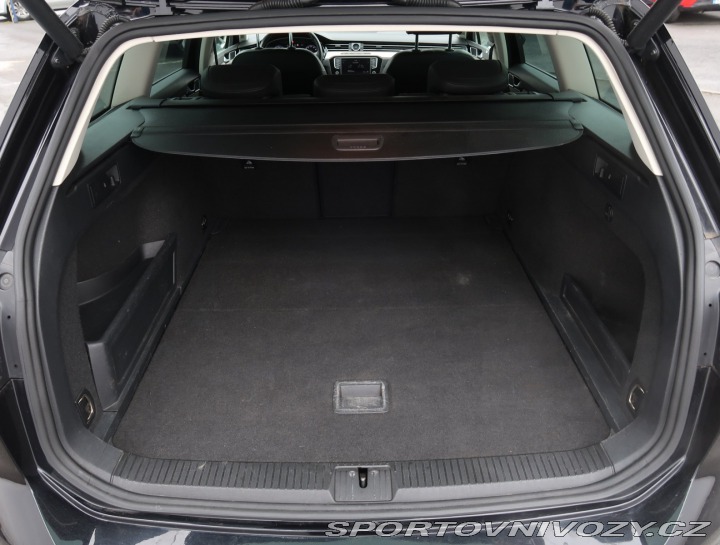 Volkswagen Ostatní modely Passat Highline 2.0 BiTDI 2015