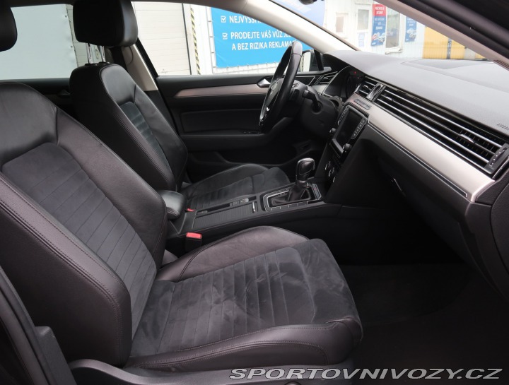 Volkswagen Ostatní modely Passat Highline 2.0 BiTDI 2015