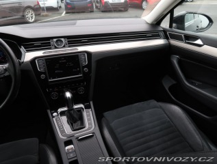 Volkswagen Ostatní modely Passat Highline 2.0 BiTDI 2015