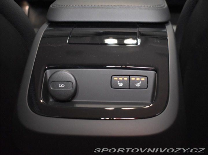 Volvo V60 2,0 T6 AWD Core 2025