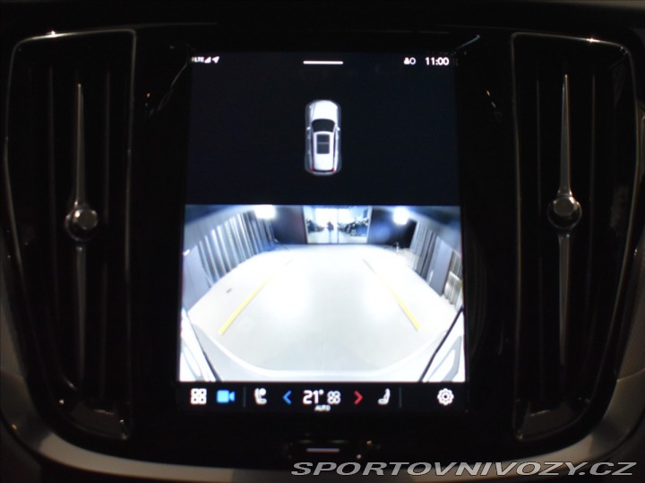 Volvo V60 T6 AWD Core 2025