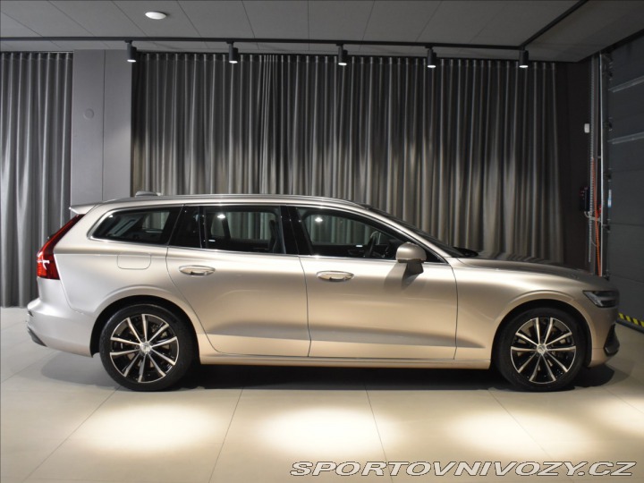 Volvo V60 T6 AWD Core 2025
