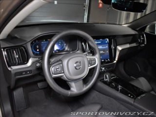 Volvo V60 T6 AWD Core 2025