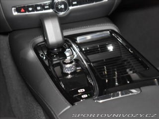 Volvo V60 T6 AWD Core 2025