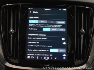 Volvo V60 T6 AWD Core 2025