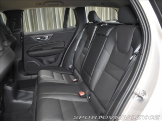 Volvo V60 T6 AWD Core 2025