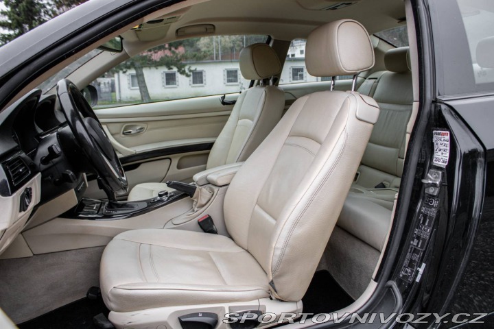 BMW 3 Coupé  320d E92 xDrive, 1 2010