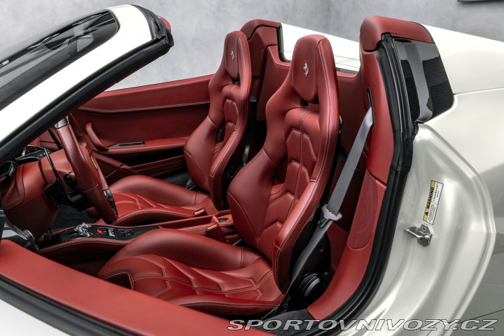 Ferrari 458 Spider 2014